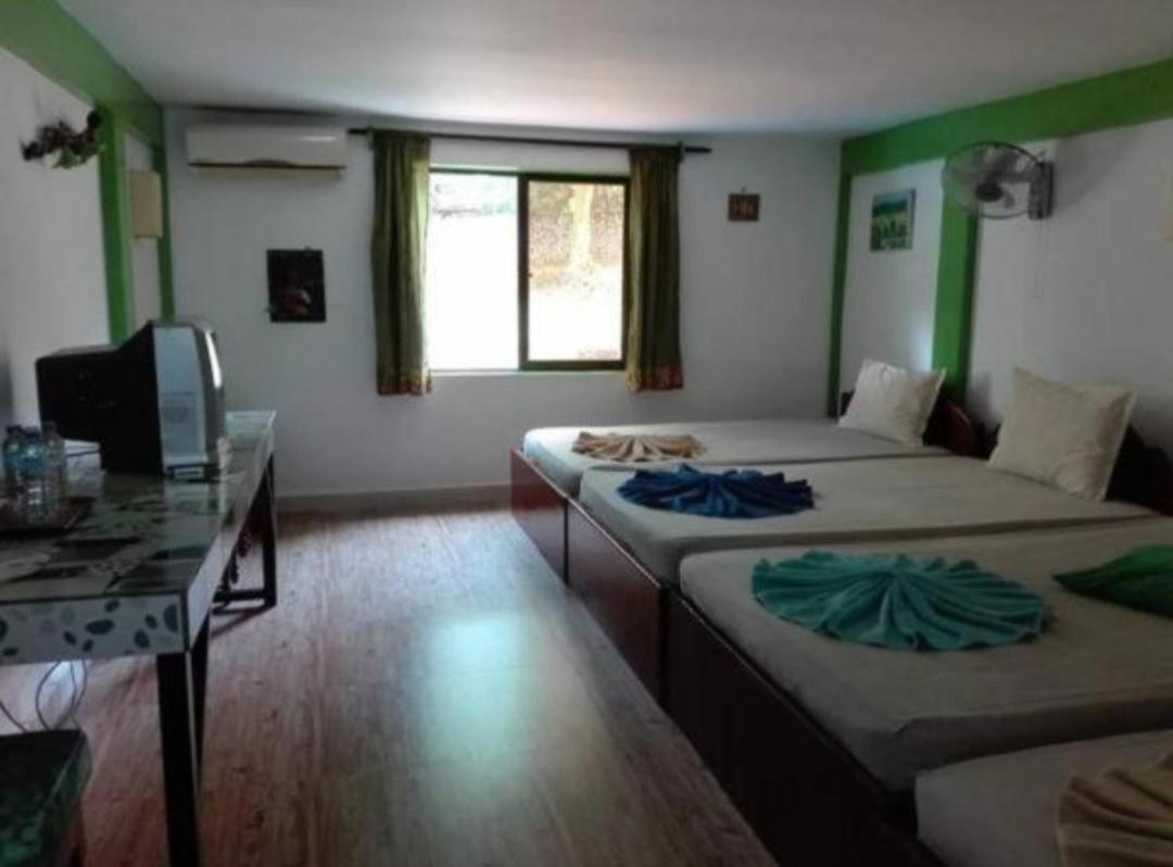 Auberge De La Plage Kep Room photo