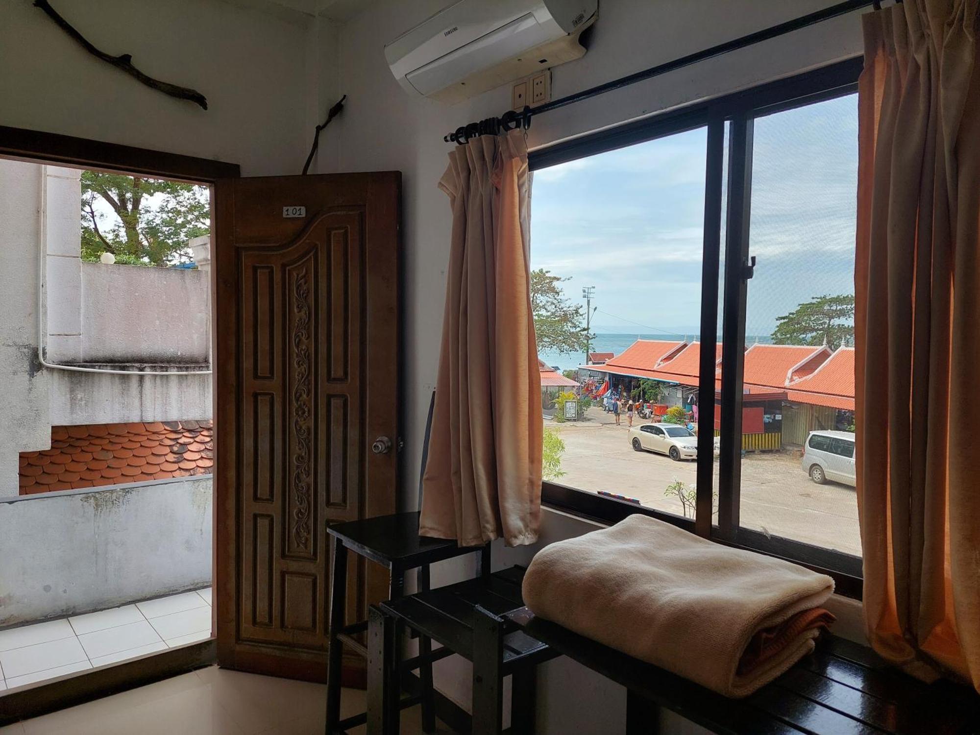 Auberge De La Plage Kep Room photo